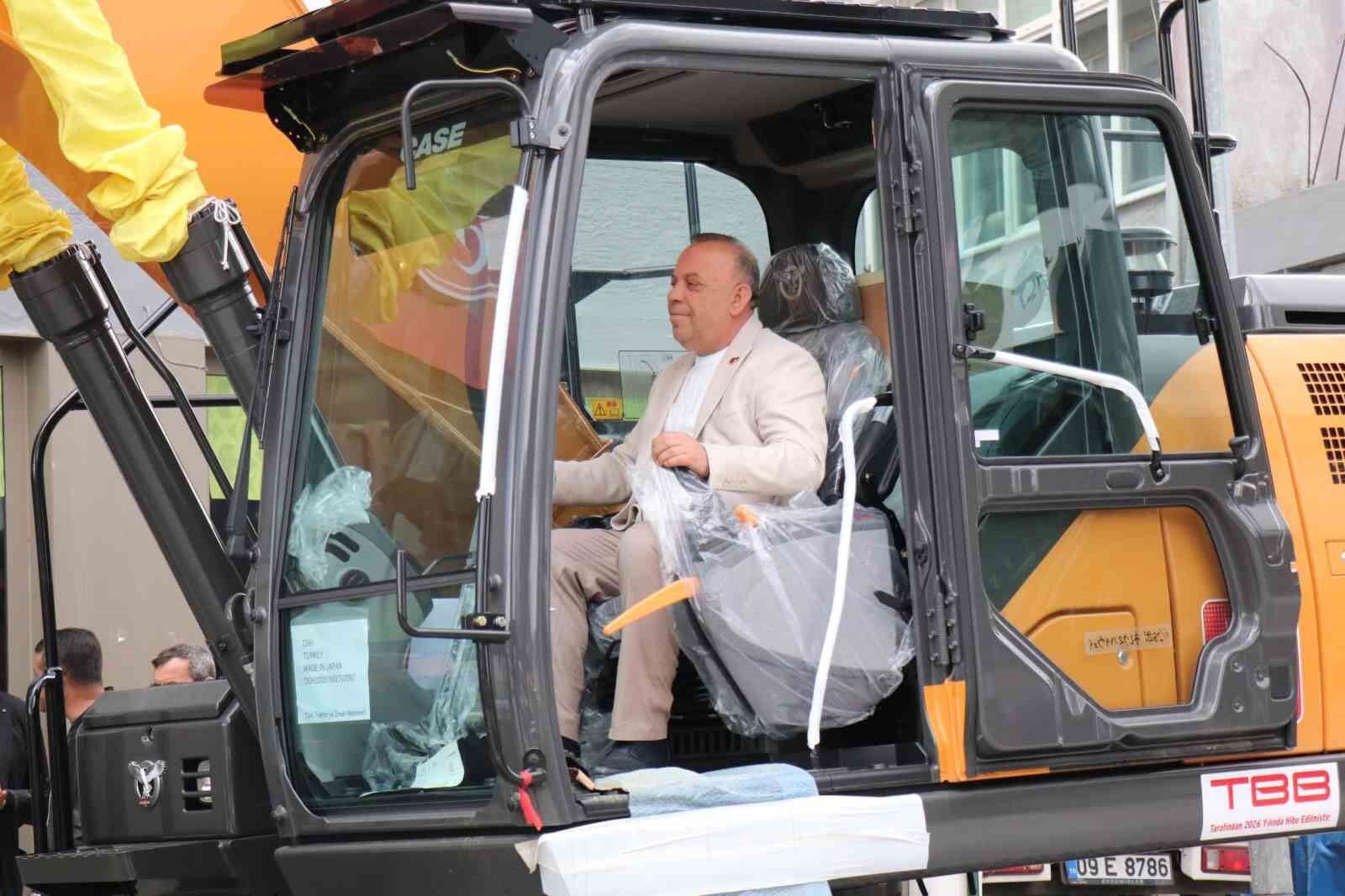 Bozdogan Belediyesi Arac Filosunu Guclendirmeye Devam Ediyor 07Dfe6E10Cfe14E2C701533Be896D0C7