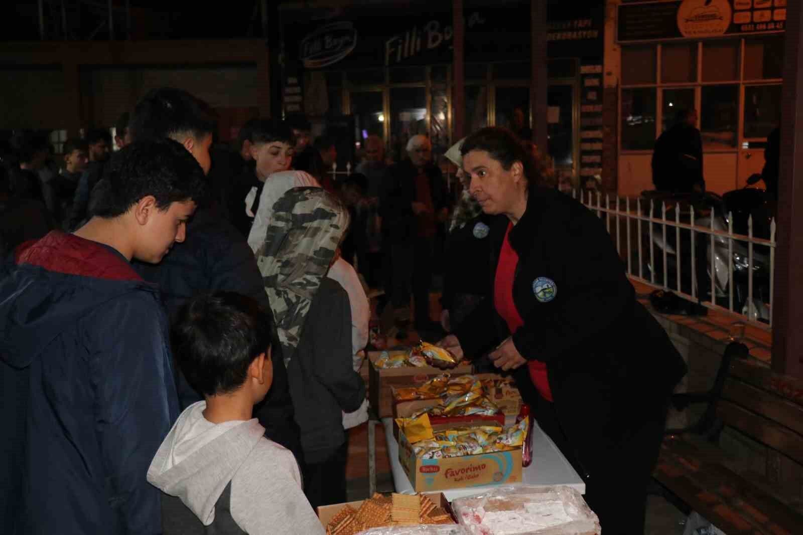 Bozdogan Belediyesinden Kadir Gecesinde Vatandaslara Ikram 278F9E2B2Ad8Bc9D1Ae47F4269Edc6D6