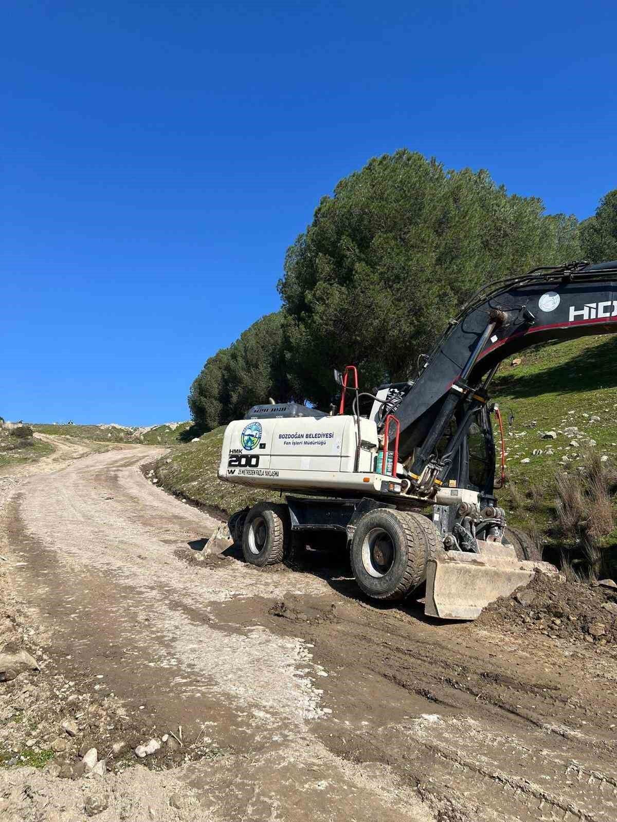 Bozdogan Kale Mesire Alaninda Yol Calismalari Basladi D364014D7F9Fb999B6Cdea7789276B19