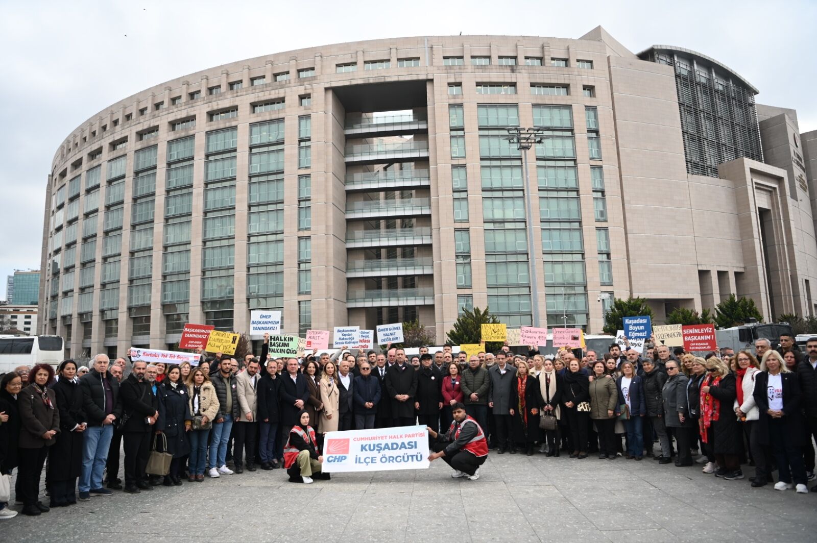 Chpli Basarirdan Sert Elestiri 647676 A46D8585Ff52F221Aa09Cd0663B08F78