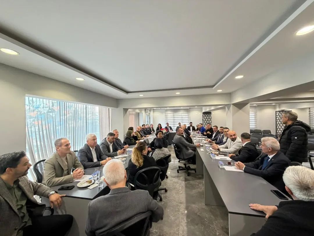 Cihangiroglundan Erdeme Ziyaret Ortak Hedef Aydinin Kalkinmasi 651193 10Ecea9967B0F2Cd5Fe8E9727Ee8Bdff