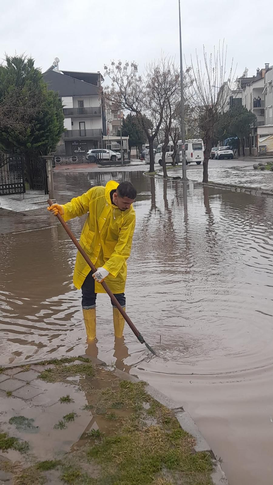 Didim Belediyesi Tum Ekipleriyle Sahada 650643 0F8475Cd3F3Bf5D7Ee23Ff6A3E88445C