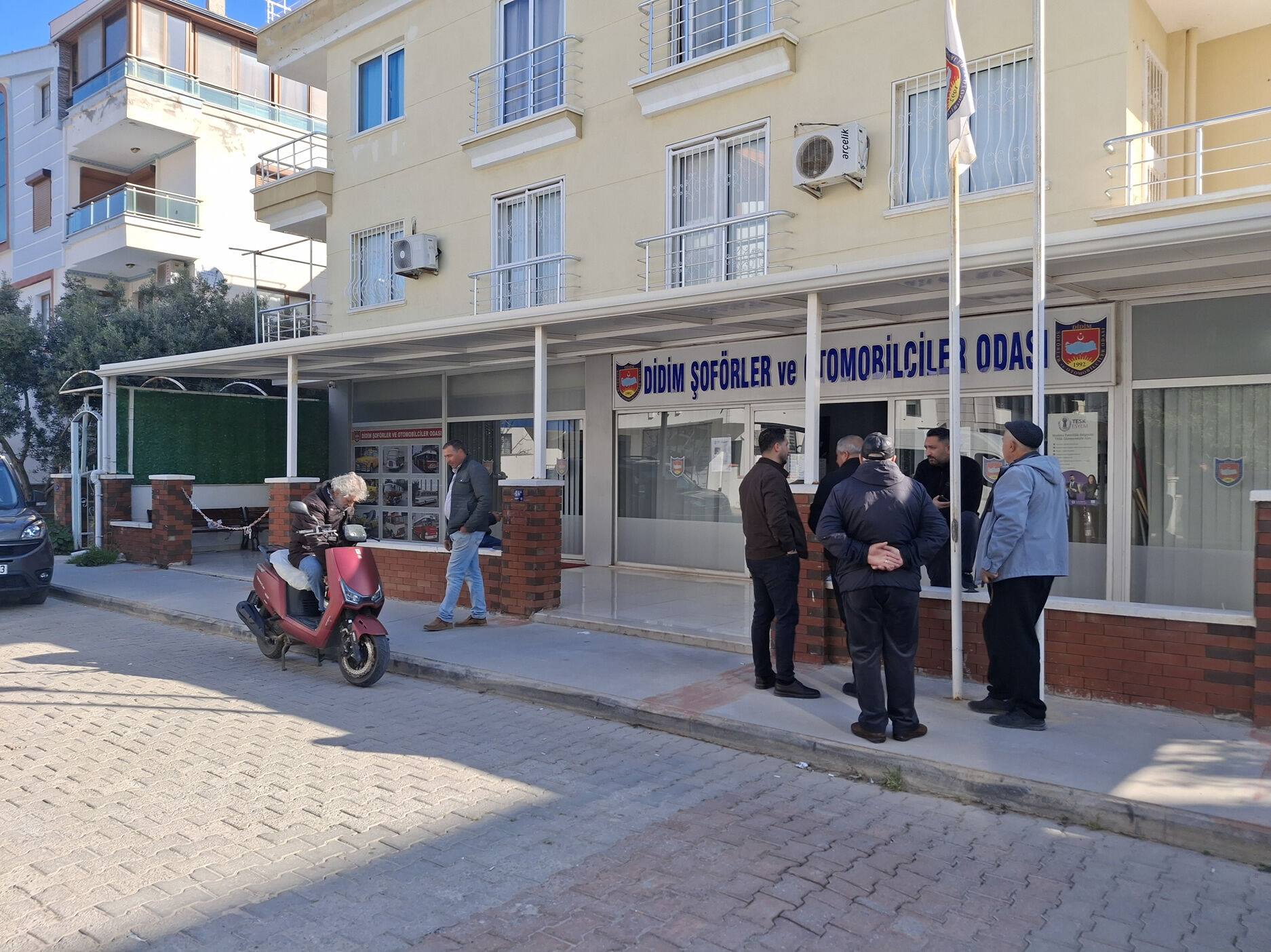 Didim Soforler Odasinda Plaka Basim Yogunlugu 645898 9Cbd5E3045Fff98Fb90Aa385Ff9Aee79