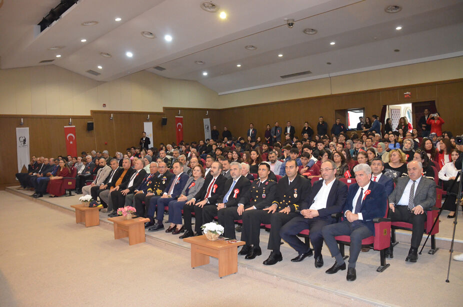 Didimde 12 Mart Istiklal Marsinin Kabulu Kutlandi Milli Sair Akif Unutulmadi 646488 5F9Ae0Ffc791Aa9Fd36A341C9Ed70Cad