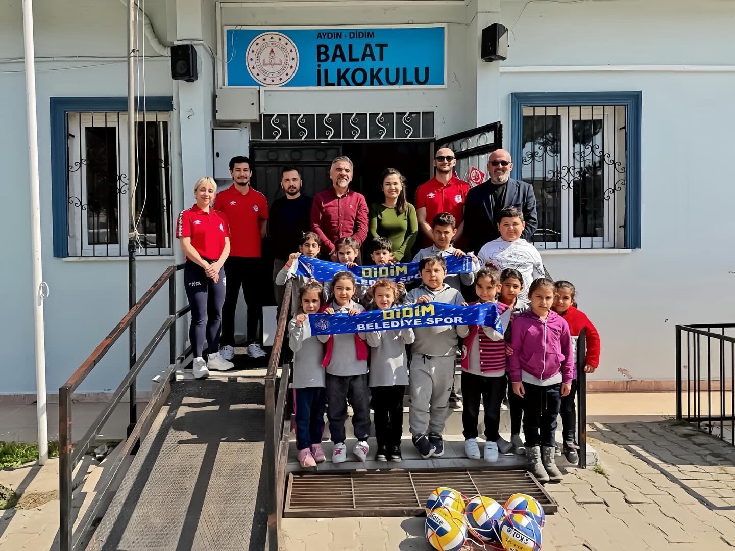 Didimde Gelecegin Voleybolculari Icin Anlamli Adim 644401 8D55F2640E977C71565C2Af9869E9B36