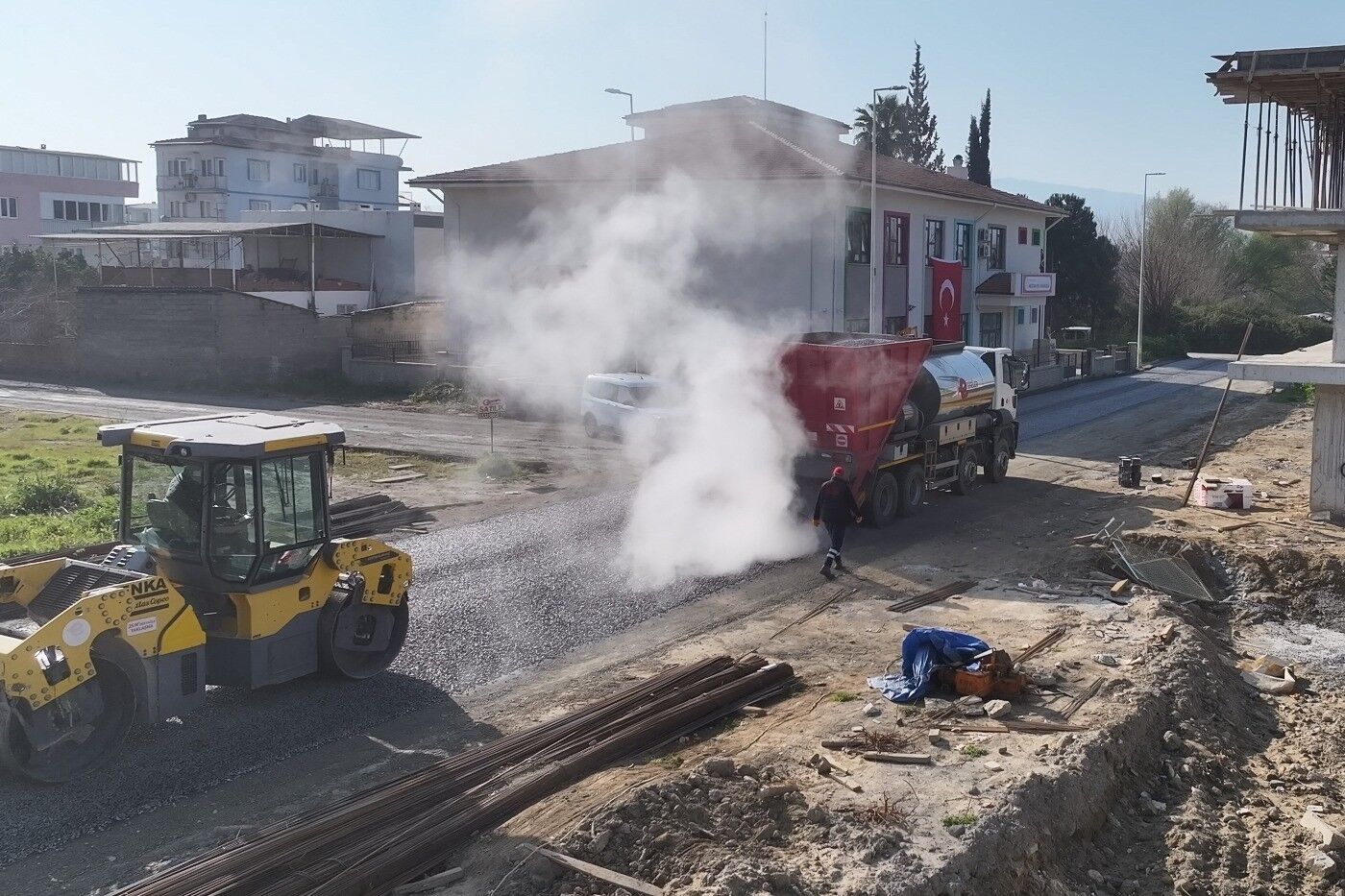 Efeler Belediyesinden Umurluda Yol Calismasi 60Beb3E6F1880B101A768B719C8B7B69