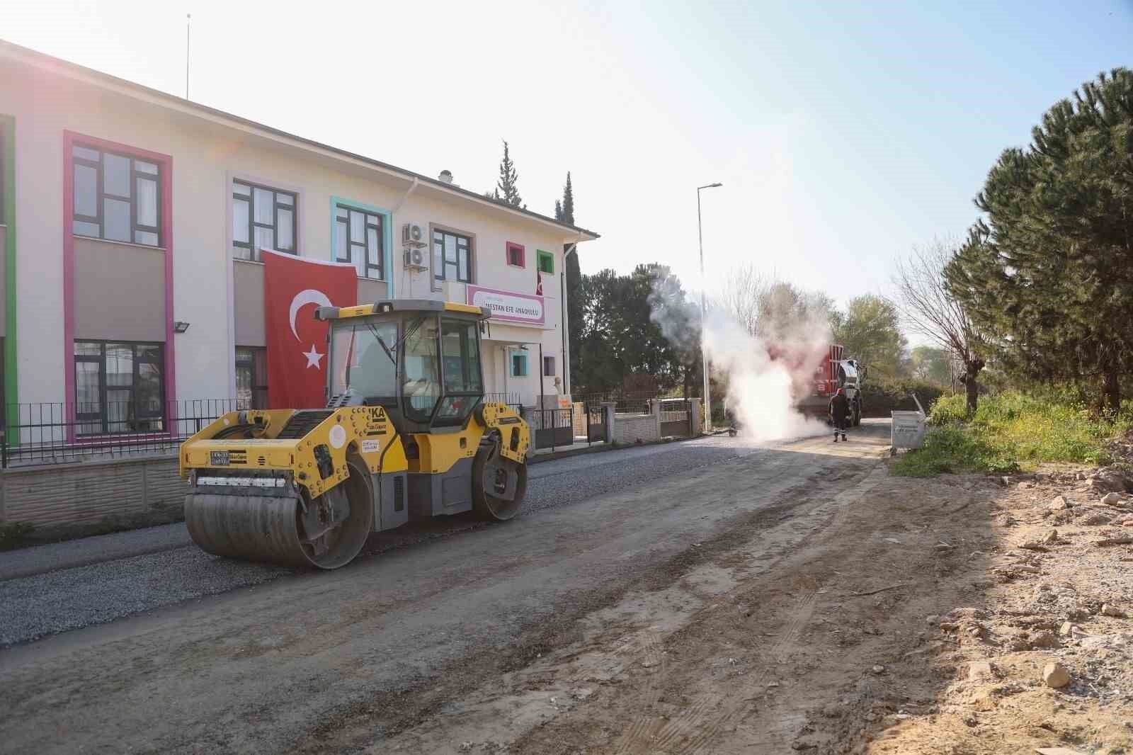 Efeler Belediyesinden Umurluda Yol Calismasi 6367Eab4A0Db4Aad549344Bcbb3994Db