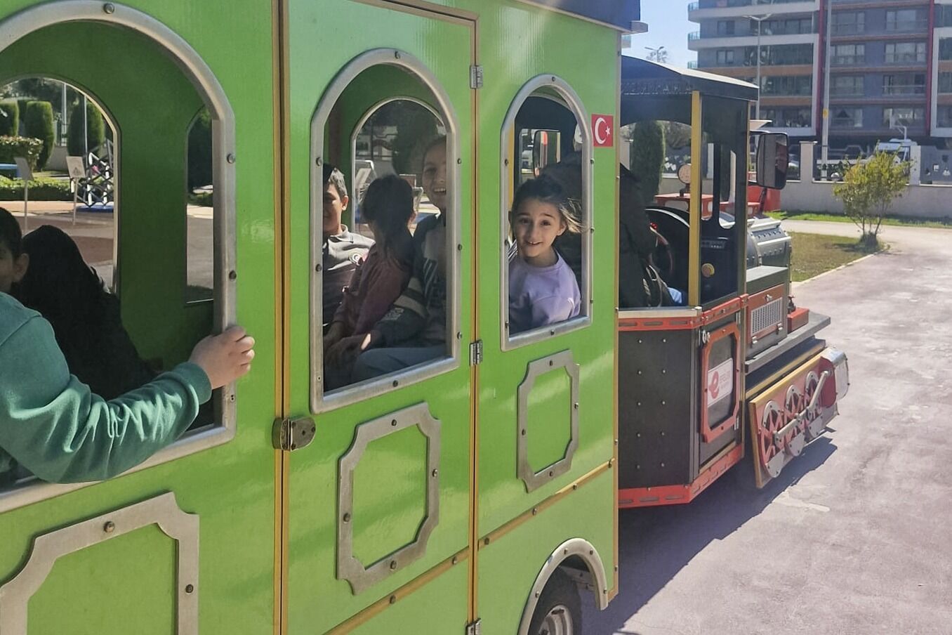 Efeler Belediyesinin Bilim Parki Ziyaretcilerini Agirlamayi Surduruyor 643719 C649Edd4059A89C96A41Cc7378D1094A