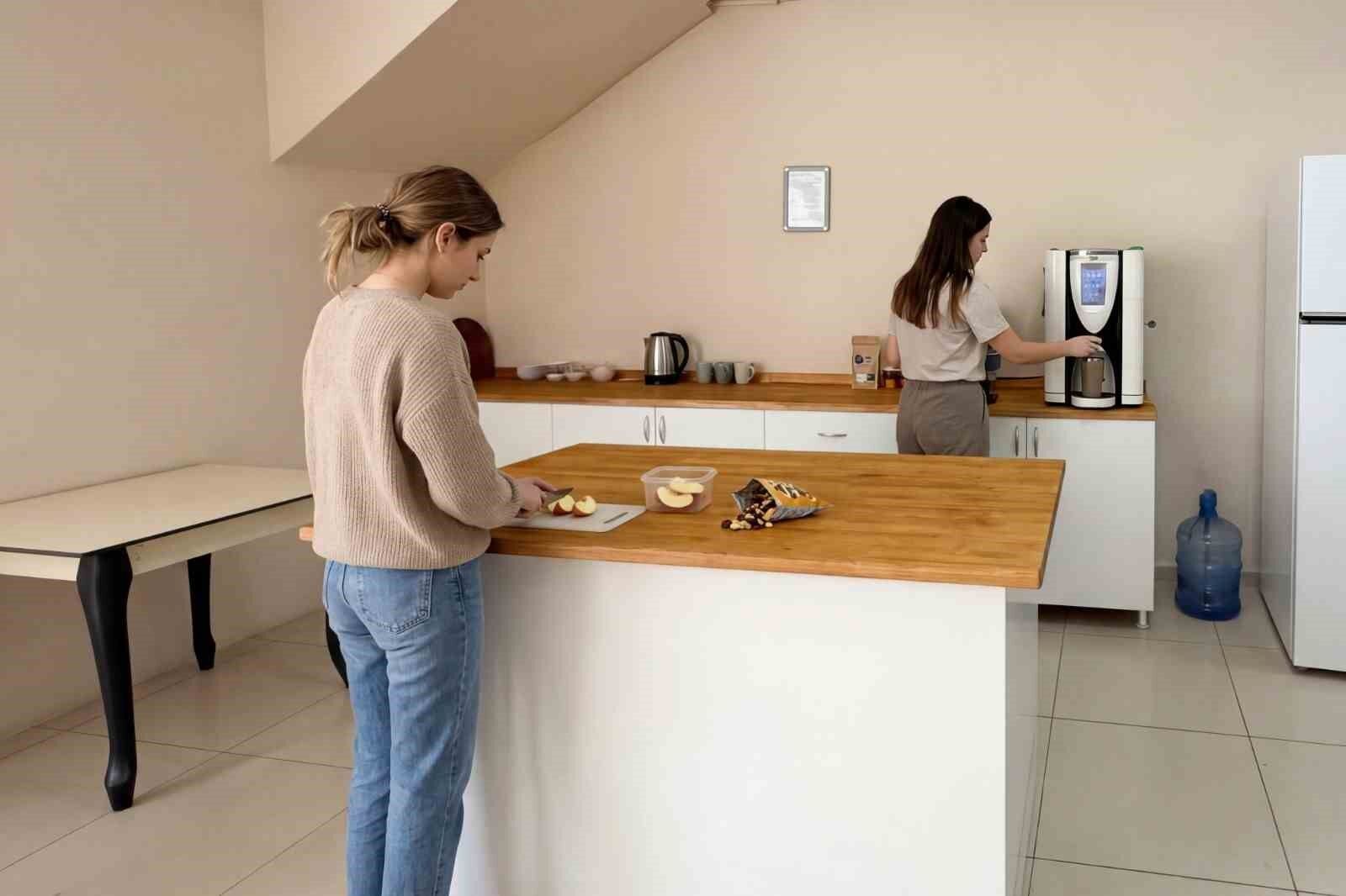 Efeler Belediyesinin Misafirhanesi Bir Yilda Bini Askin Kadina Yuva Oldu 55Cd99Ca86A830E8Ead0527680160E23