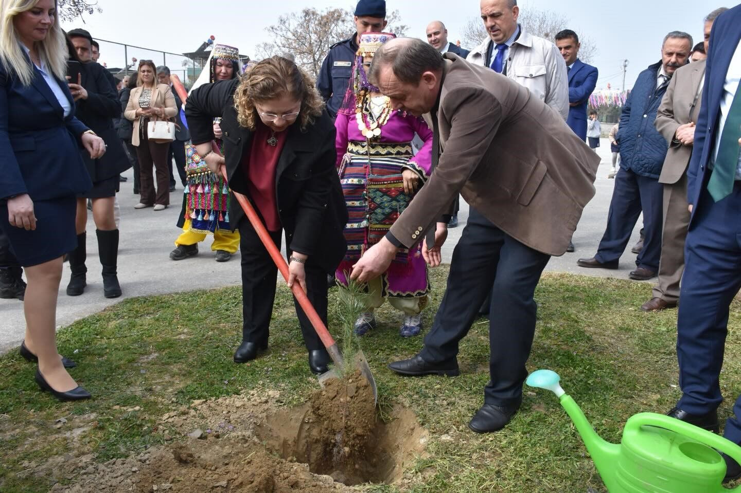 Germencikte Nevruz Coskusu Yasandi 04Bdc54Ee48317Bd58Dd99Cb38F782Ab