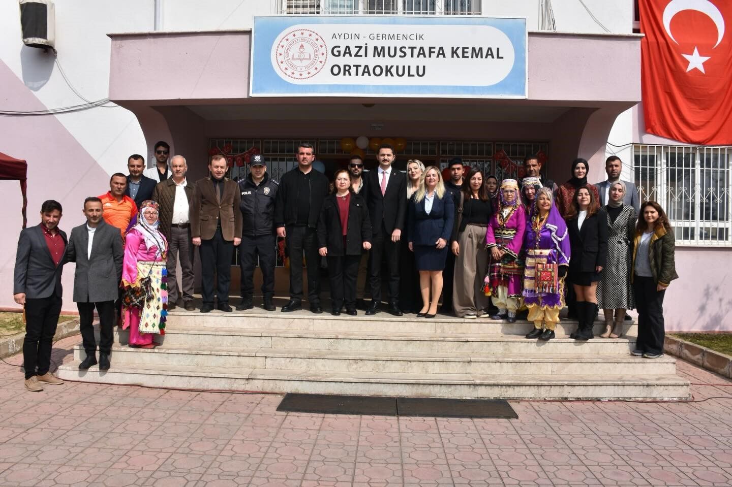 Germencikte Nevruz Coskusu Yasandi 88Ff60Dc808E87C4324E9D3C46F9B186