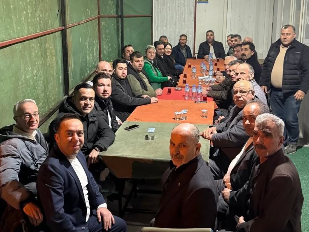 Germencikte Ummet Akin Ruzgari 648572 44185C05F1D119C48Eeb252D2D4A4656