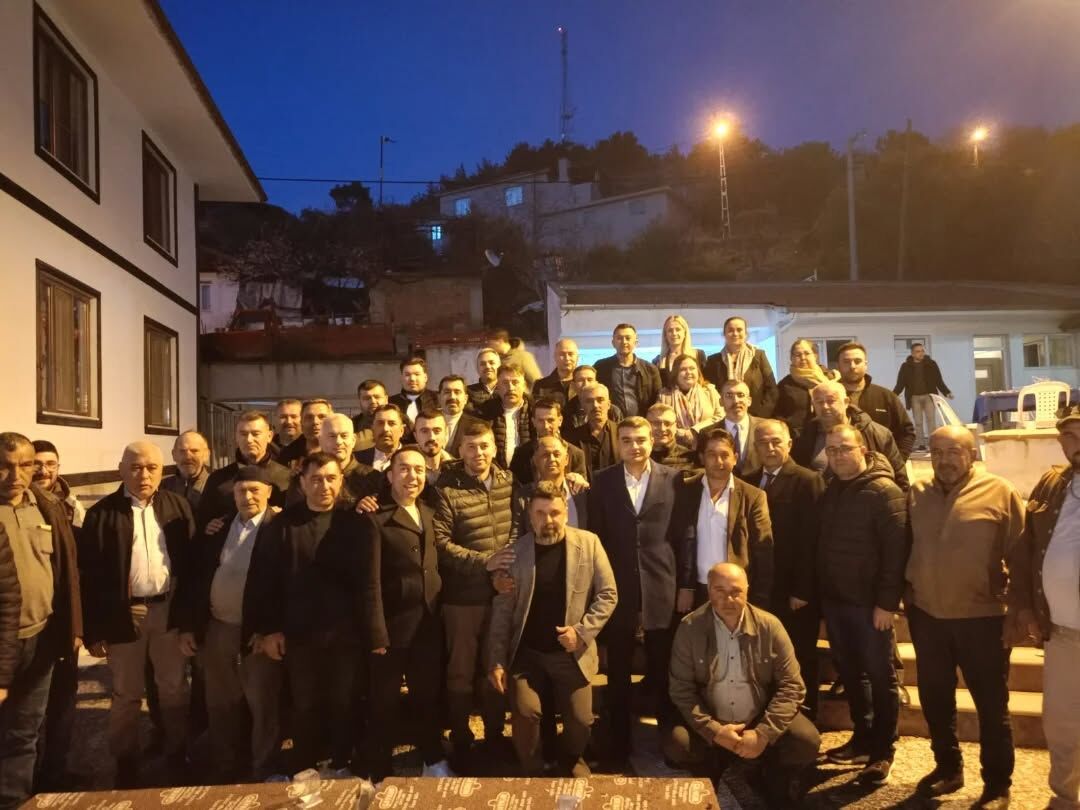 Germencikte Ummet Akin Ruzgari 648572 B4D5841C3539936Dbfb591D17545E7B2