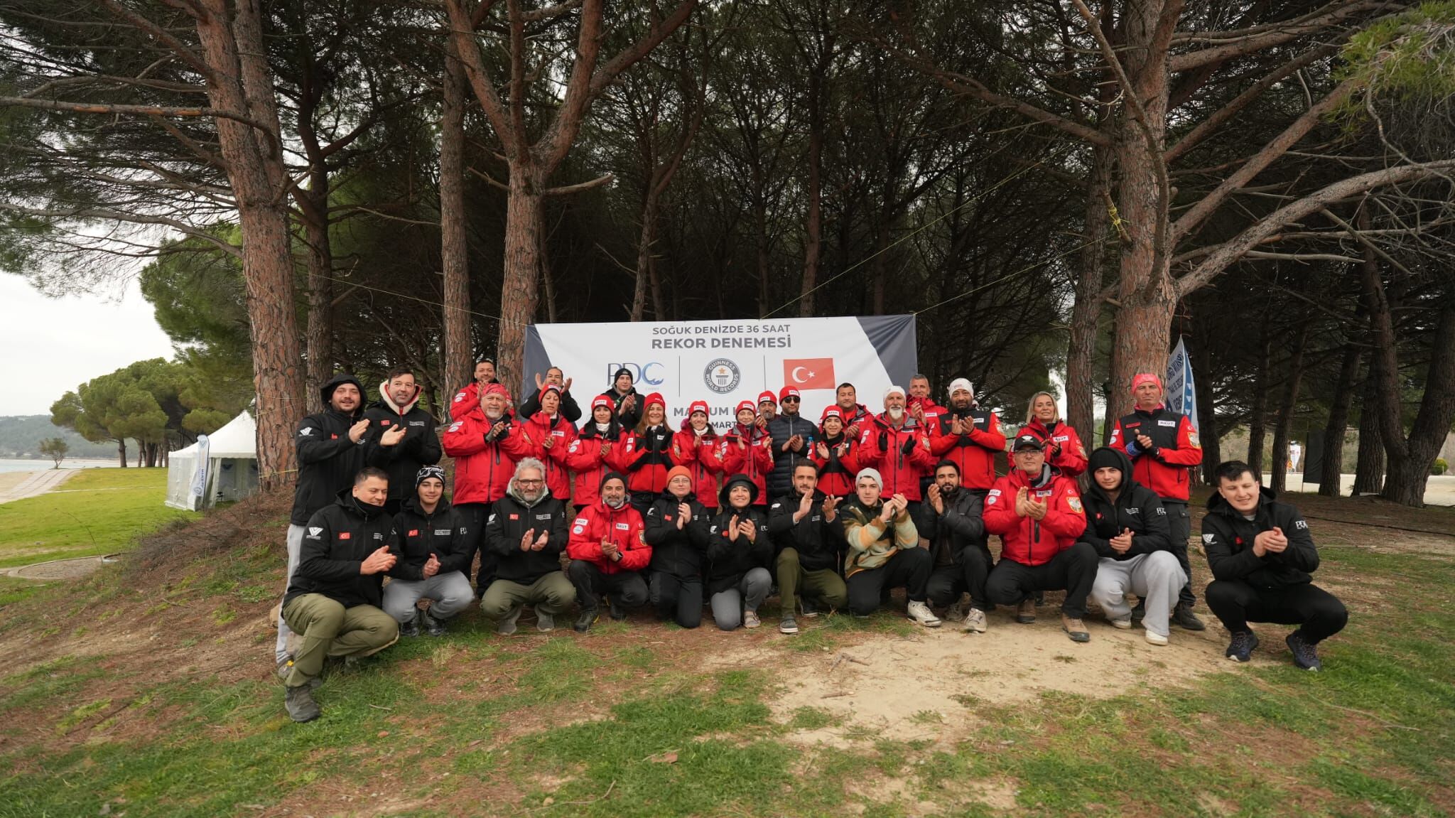 Guinness Dunya Rekoru Su Altinda Canakkale Sehitleri Icin Kirildi 647538 631D22D259F2Ca89Cd02995A45D2Ff07