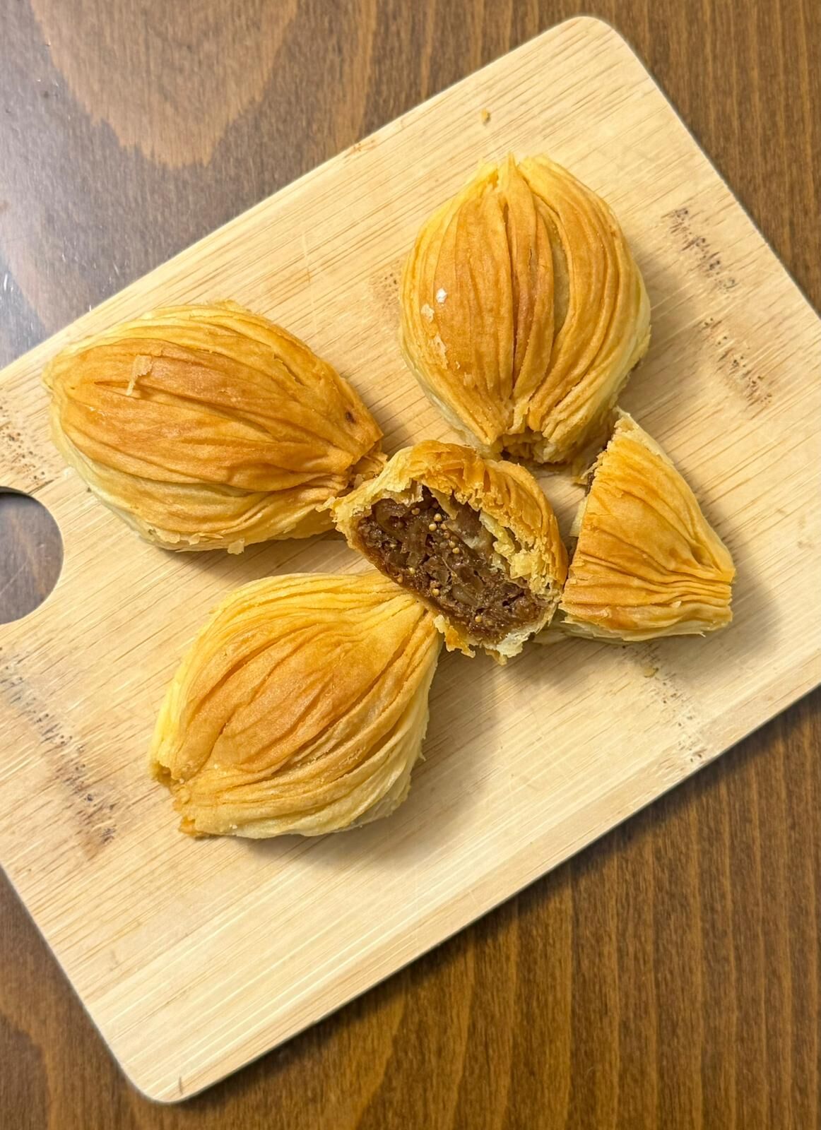 Incirin Baskenti Aydina Incir Baklavasi Dersi Sivastan Gonderdiler 651073 F35E4Aa42E2Dba4084505Cd769E2B67E