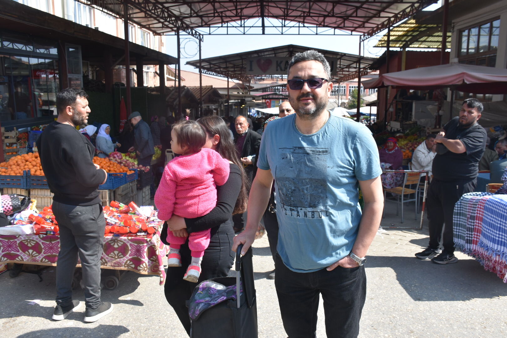 Ingilteredeki Kariyerini Birakti Annesi Icin Karacasuya Dondu 650431 28C0Ce9A4F808867Cdec74D5F9454Fdd