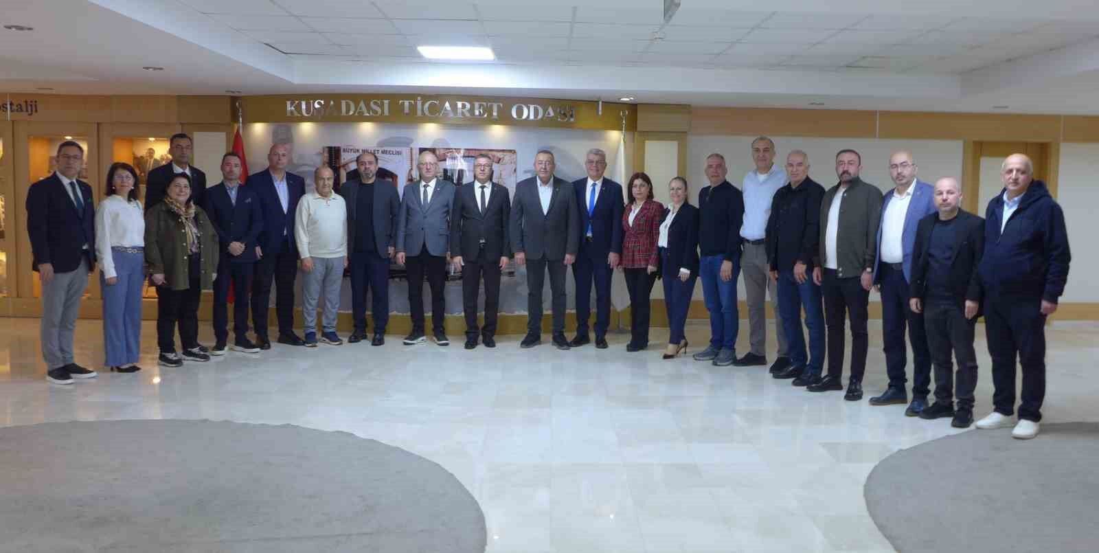 Is Dunyasi Temsilcileri Kusadasinda Bulustu 75F176Bacf42Fa00D92588Ba5A9C4814