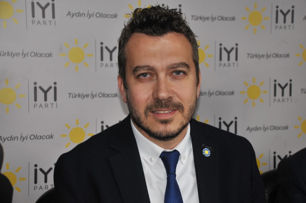 Iyi Partiye Baskan Dayanmiyor 649727 Fb4Df1Dace41D7F975672F0D7Ae8E17B