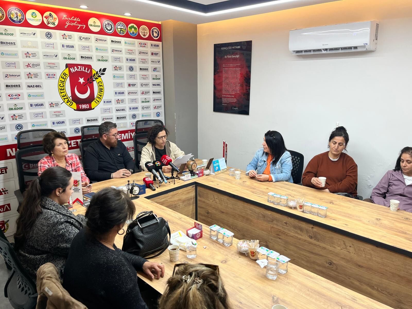 Kadin Dayanis Platformu Ngcyi Ziyaret Etti Adalet Saglanana Kadar Susmayacagiz 651446 21181Cb6E7Dac157Cf6Af22328C6D754