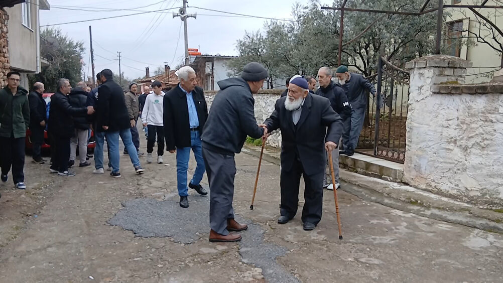 Karacasuda 211 Yillik Camide Bayramlasma Gelenegi 648694 36585Dbb6C86D81Df0Ca1937Aef428Cf