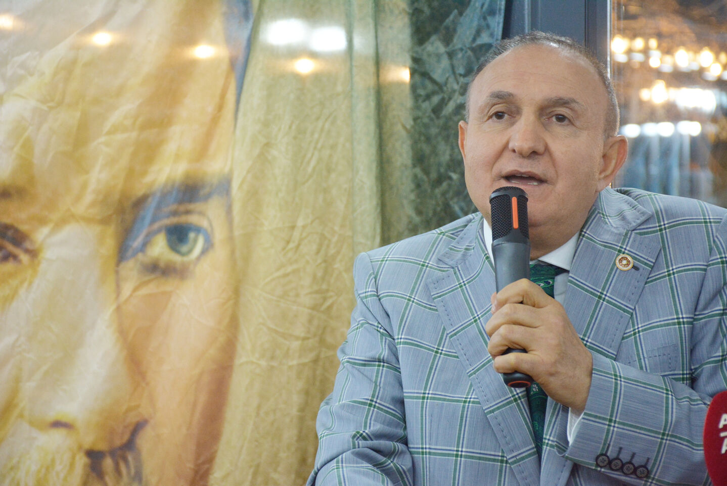 Karakas Insanlarimiz Ac Ve Yoksul 647102 E044D13345E513F64808E68825659988