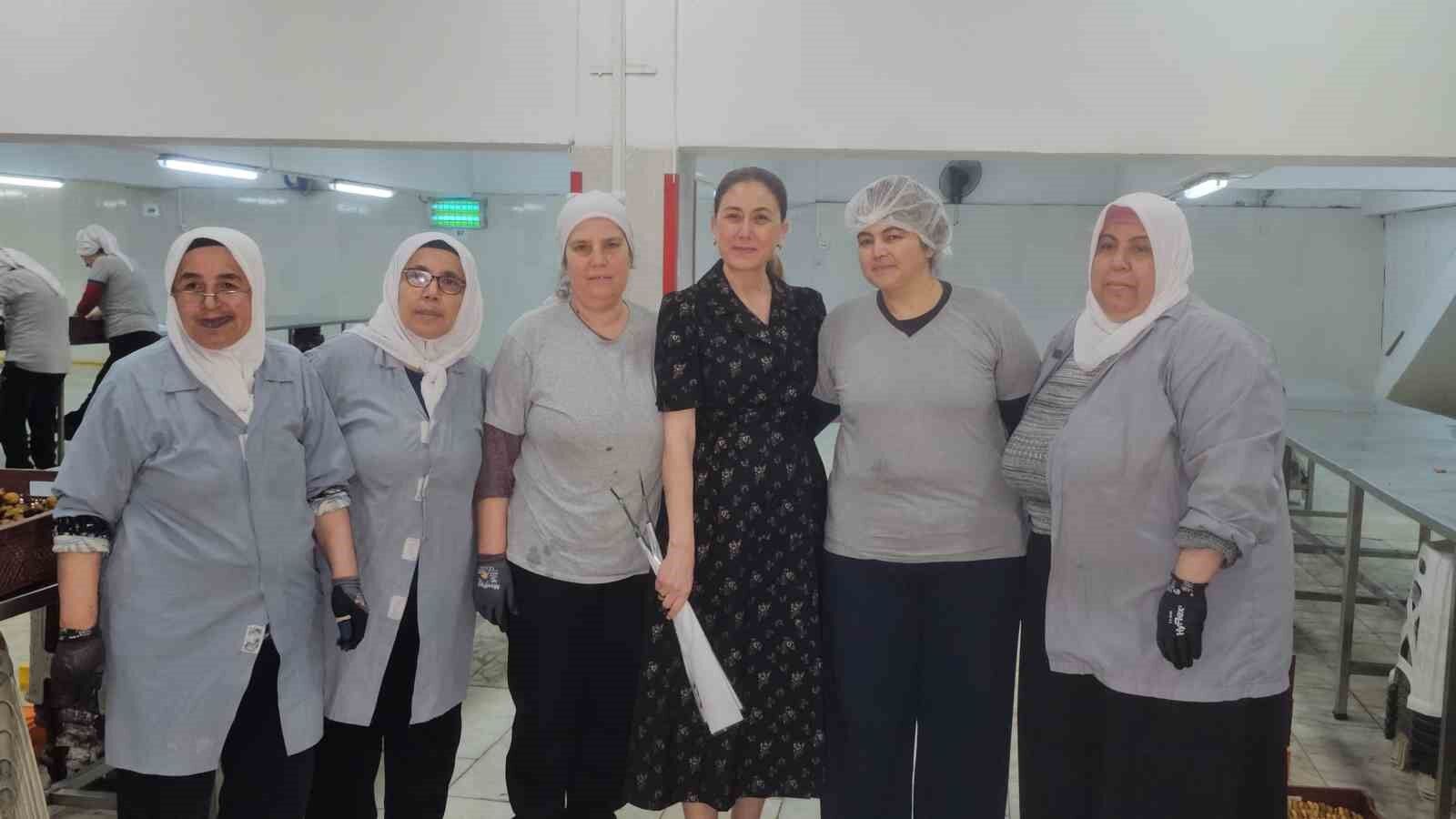 Kaymakam Kan Kadinlar Yine Kadinlarin Hayatini Kolaylastiriyor 56F38Bd41D8423525015B1B5C0E50C0D