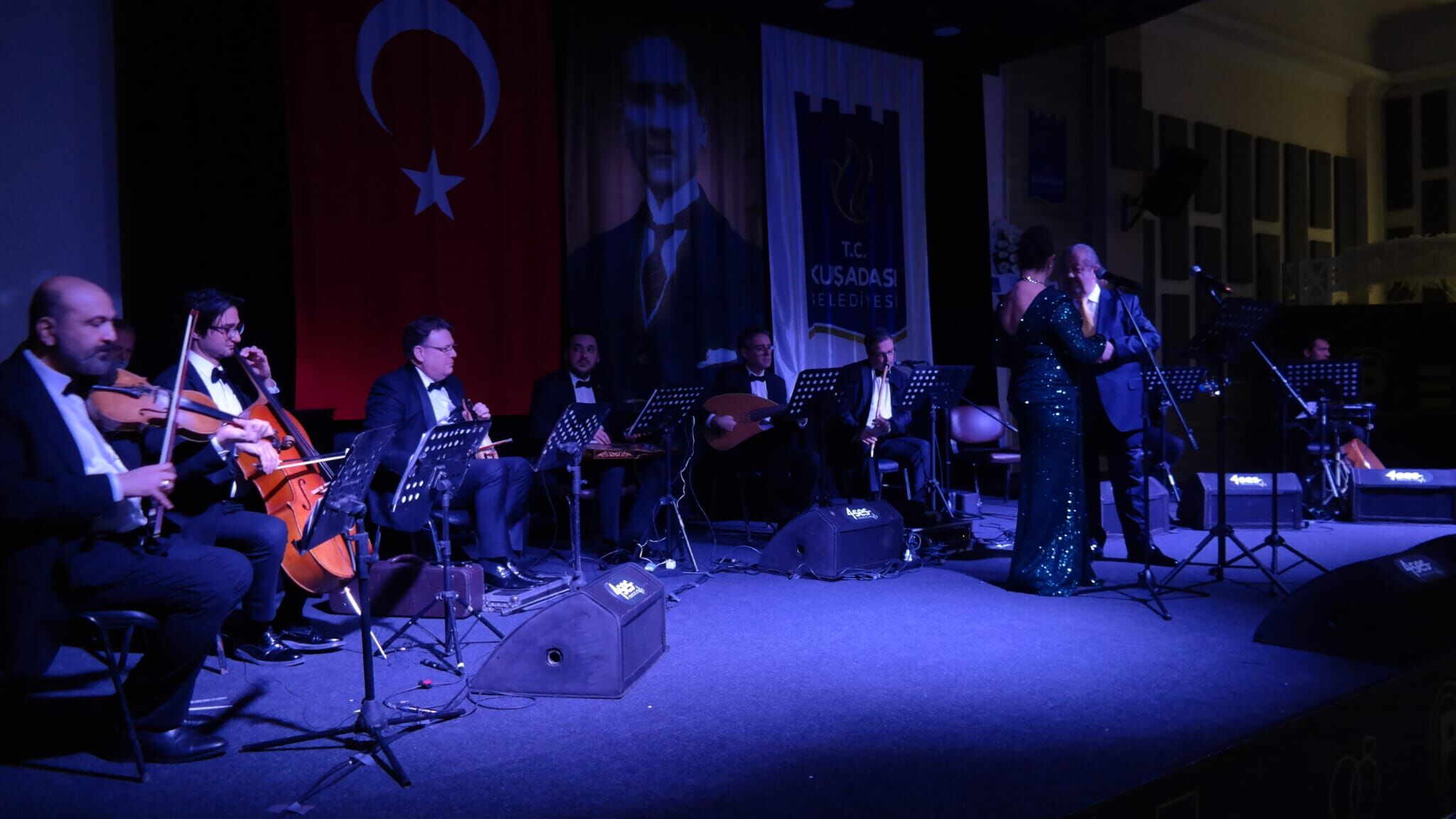 Kusadasinda Notalar Kadinlar Icin Yukseldi 644878 0A1Ea20Cc2Ee4B1B656C21620A6E2270