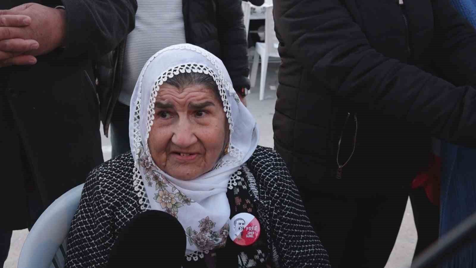 Kusadasinda Vatandaslardan Baskan Gunele Destek 8Cd426Ca2D51F85B268C8A121A6A238D