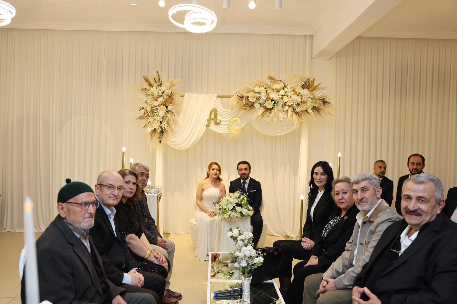 Matematik Ogretmeni Ciftin Nisan Kurdelesini Milletvekili Saribas Kesti 648969 96Dc358B101Dade6D1906B042E9278E8