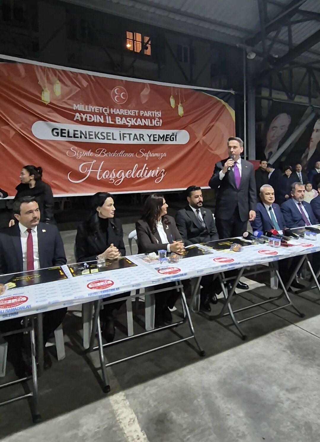 Mhp Aydindan Iftar Yemegi Bakan Bayraktar Da Katildi 647004 81C864B2B124D121A5Dc06741256A181