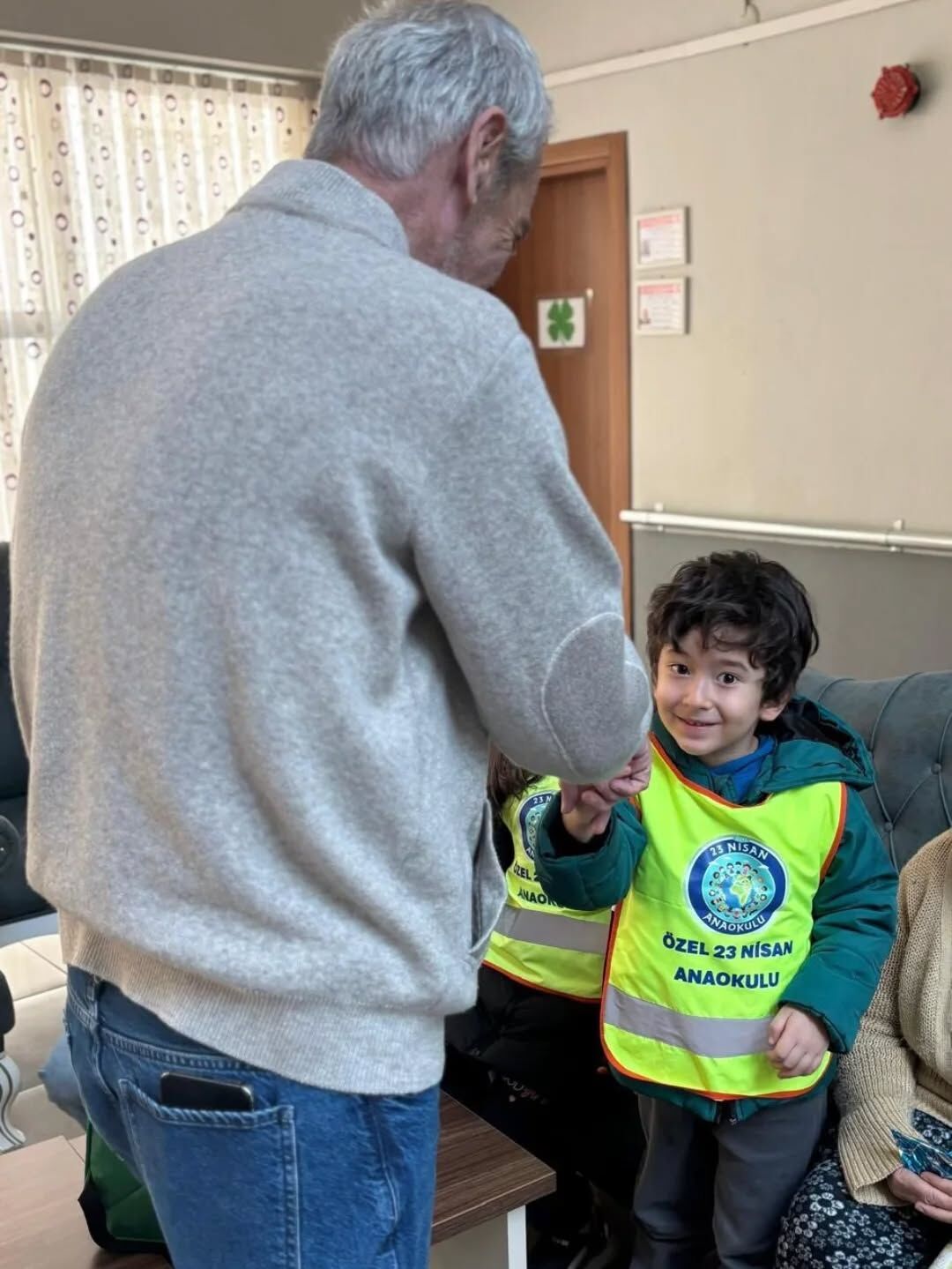 Minikler Buyuklerini Ziyaret Etti Nazillide Anlamli Bulusma 644393 C7B7Ba41D23A8Db920406501Cd8Dea2A