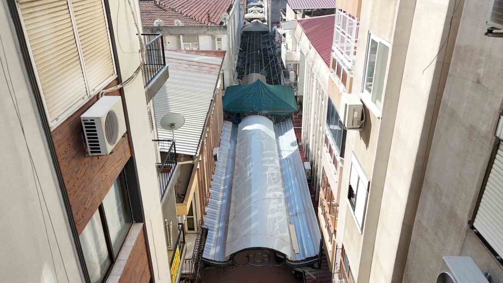 Nazilli Ayakkabicilar Sokaginda Cati Yenileme Calismalari Yeniden Basladi 797F6B2D7Bec944B3F5594433A651Cd4