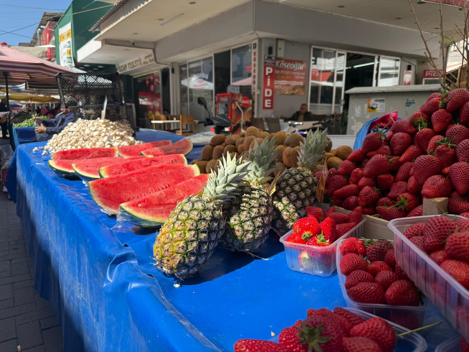 Nazilli Persembe Pazarinda Meyve Fiyatlari Vatandasi Sevindirdi 650075 9966Cadf29D4C1A47049Df342940A415