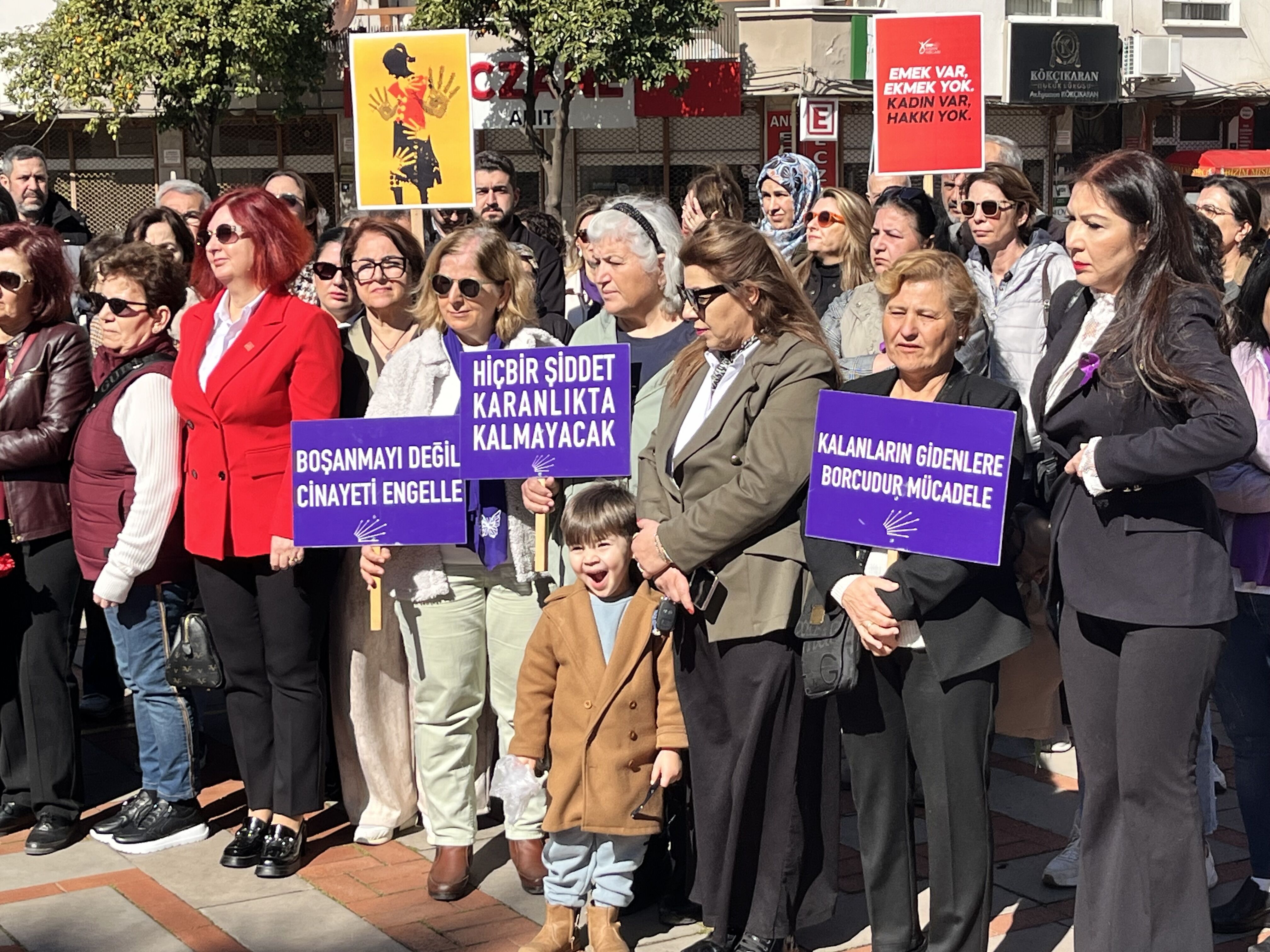 Nazillide 8 Martta Kadinlardan Dayanisma Ve Esitlik Cagrisi 645351 B43D58271545B05E17F4B6A8B834Fb99