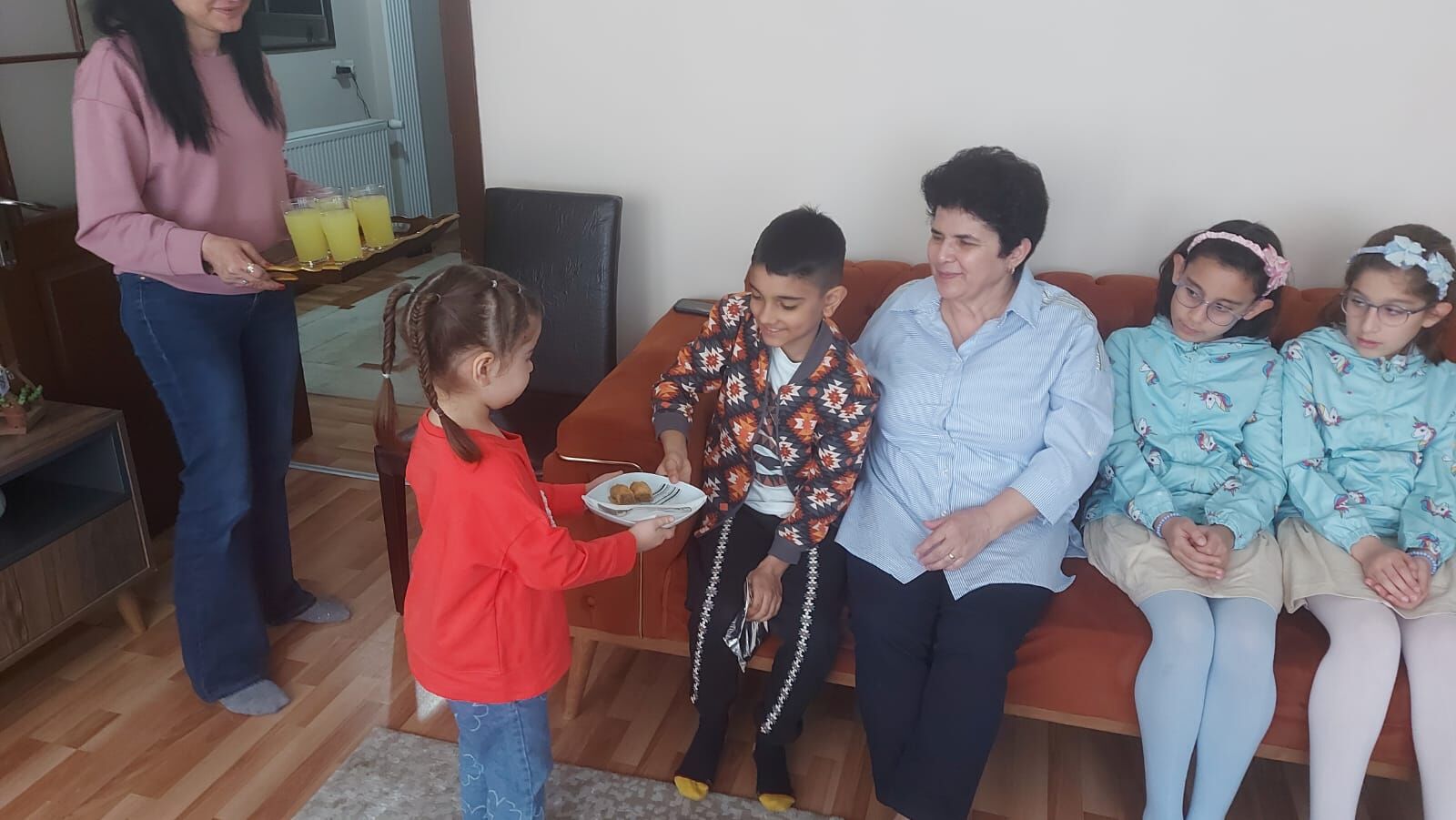 Nazillide Anlamli Bir Bayram Ziyaret Duygusal Anlara Sahne Oldu 648894 0559C1B03999Ad7C293Dd9E619Df2Cbe