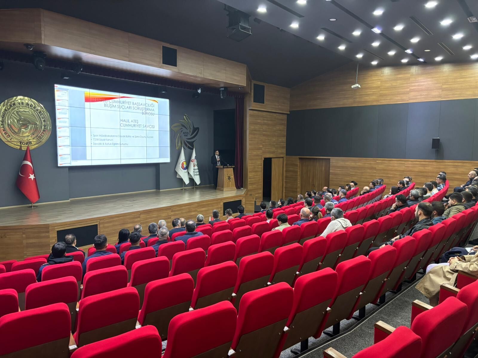 Nazillide Bahis Masaya Yatirildi 7 Ilcenin Kolluk Kuvveti Toplantida 650465 0E762Aeb722Ff1Bd6B48A48658Bd0Ff1