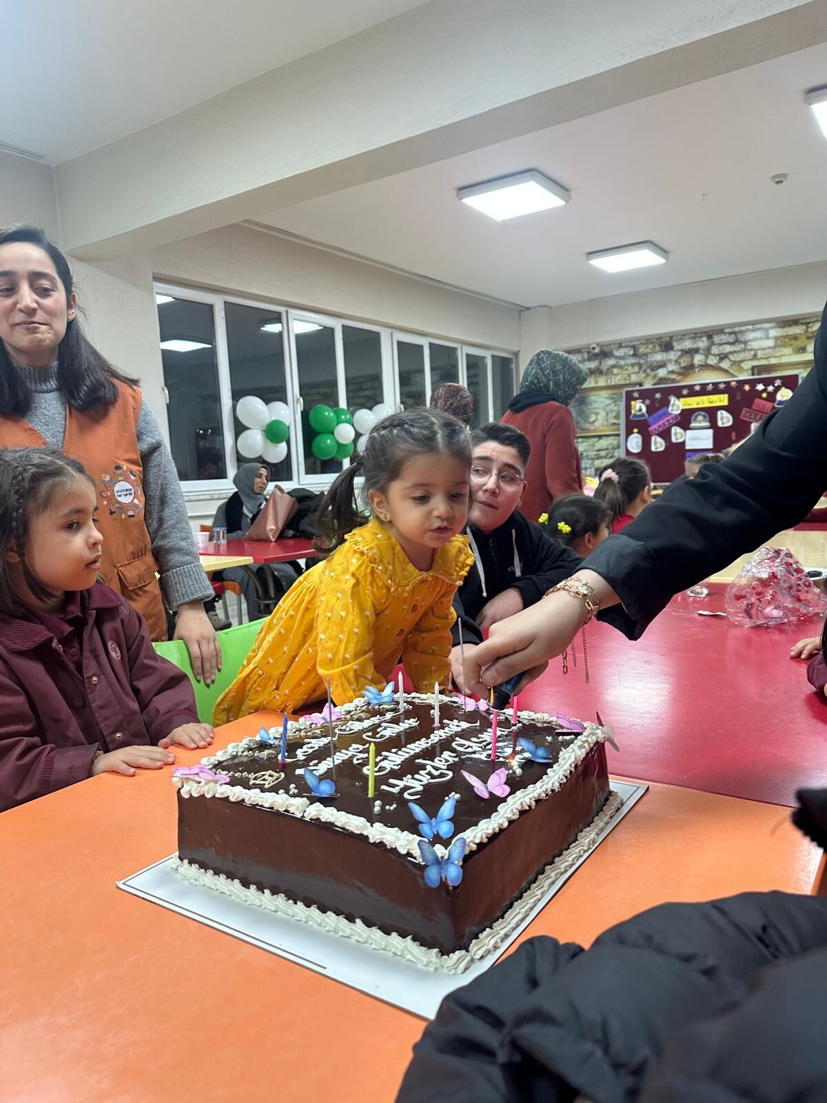 Nazillide Buyuk Aile Sofrasi Ile Ihhnin Ilk Iftari 647409 A5D2935Efea1108Df348B17Dc7Aaa67E