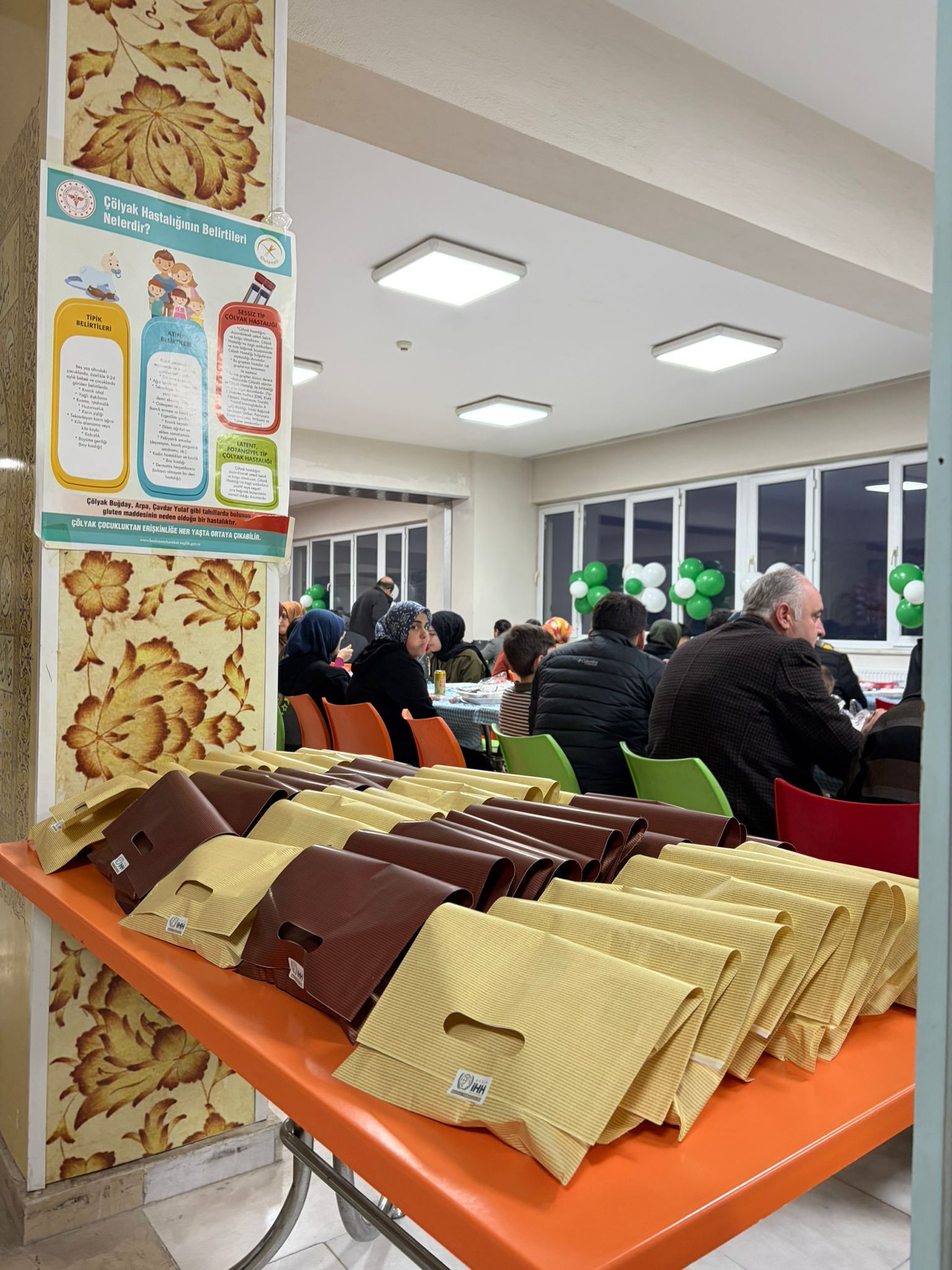 Nazillide Buyuk Aile Sofrasi Ile Ihhnin Ilk Iftari 647409 Ab65D28Eba5C2238144864754B8938A6