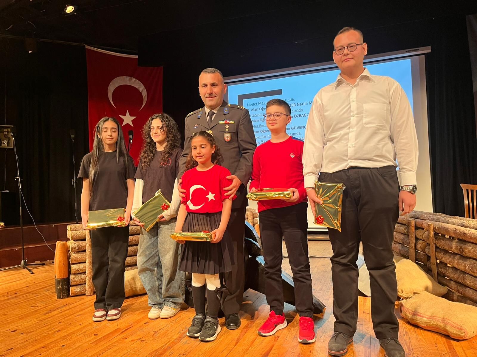 Nazillide Duygu Dolu Toren 18 Mart Kahramanlari Unutulmadi 648255 1Fbe4209A68B920E88D1F2298115C1C0