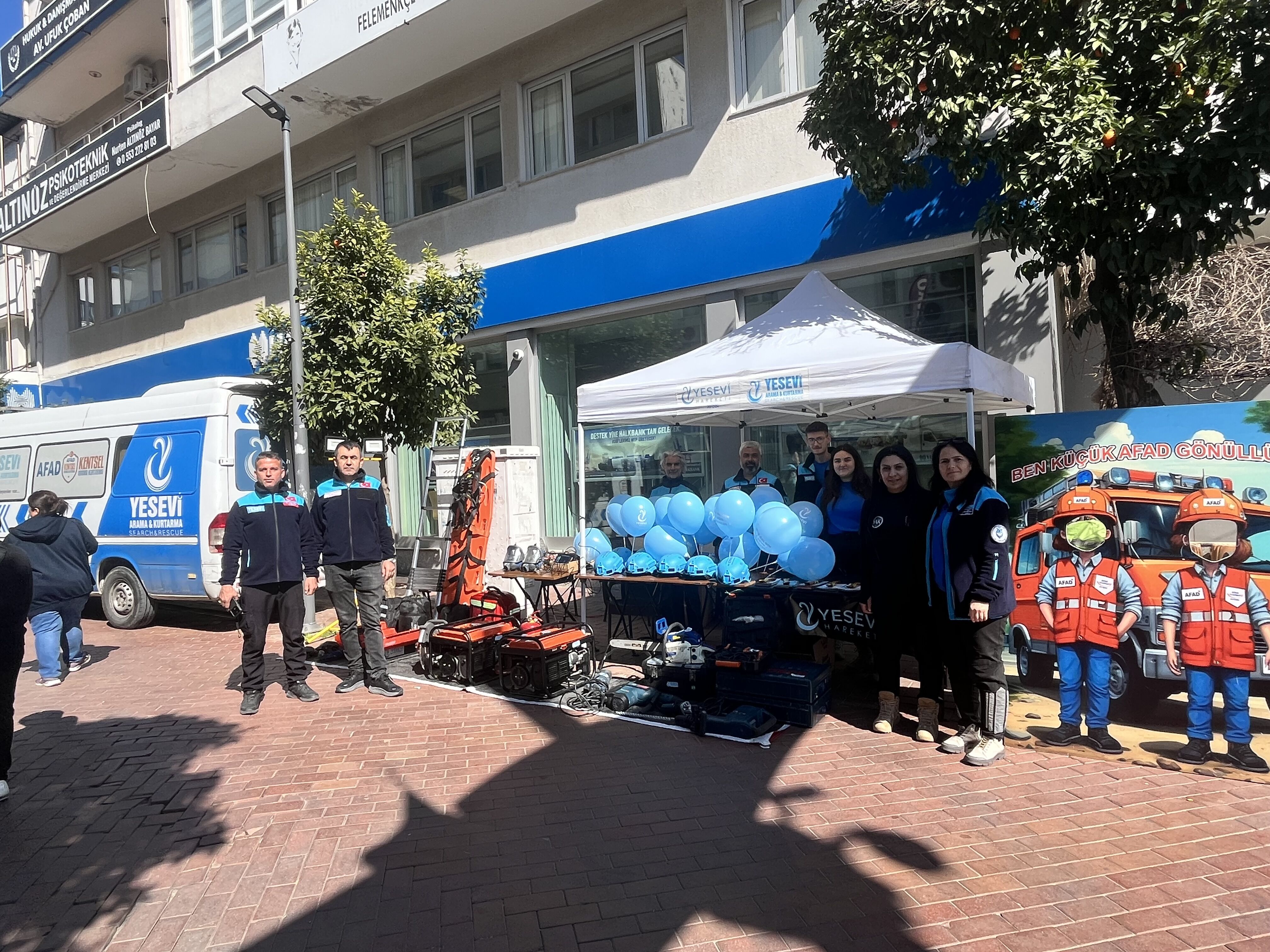 Nazillide Yesevi Hareketinden Deprem Haftasinda Farkindalik Etkinligi 645380 Bae57D2B145239Dd5C85F4592E02D57B