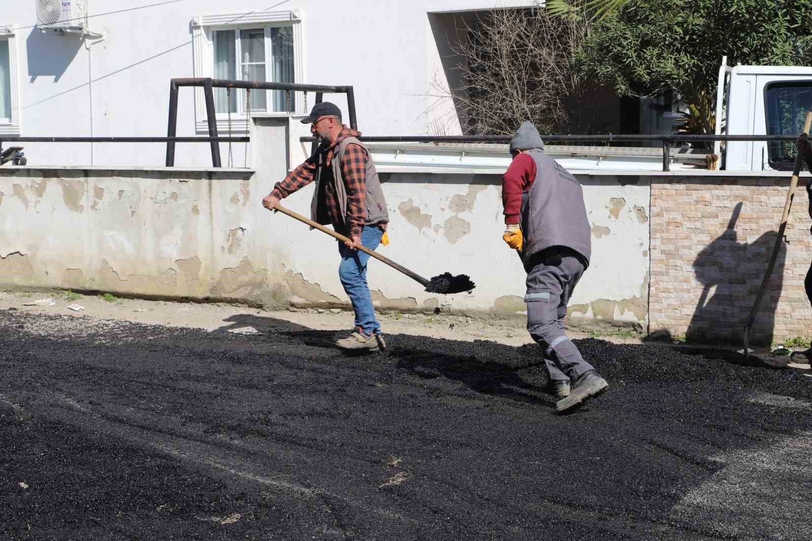 Nazillide Yol Calismalari Suruyor 9A77A3B64324F16Cb6Fe95A56F040D55