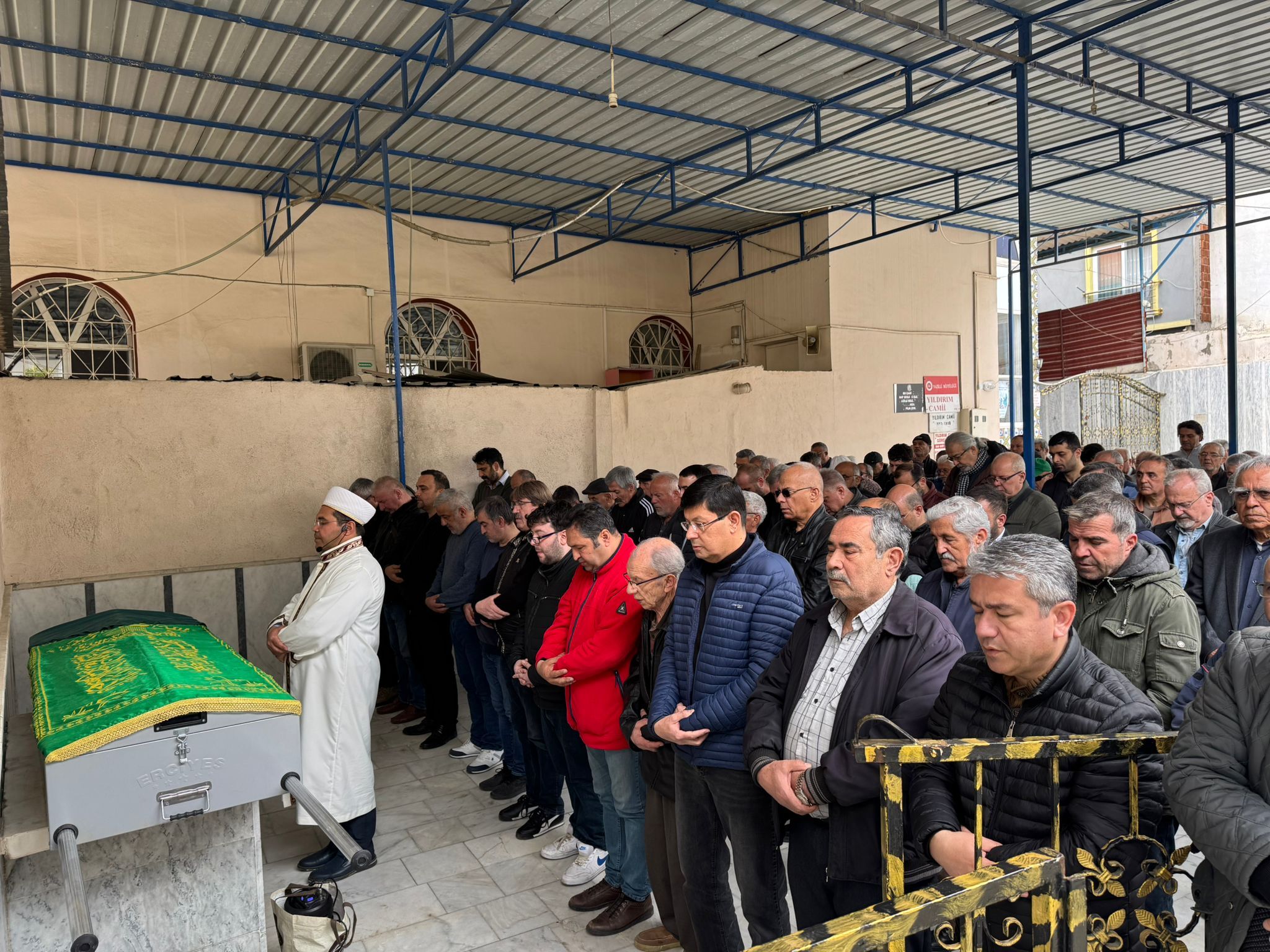 Nihal Ogretmen Dualarla Son Yolculuguna Ugurlandi 650453 E5085D9F573E06Ffb1D568C7356Bb650