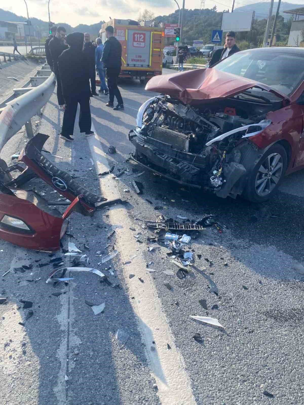 Soke Kusadasi Cevre Yolunda Kaza 1 Kisi Yaralandi 683D49930C3F00Dad3Eabb6Db0E1Ccec