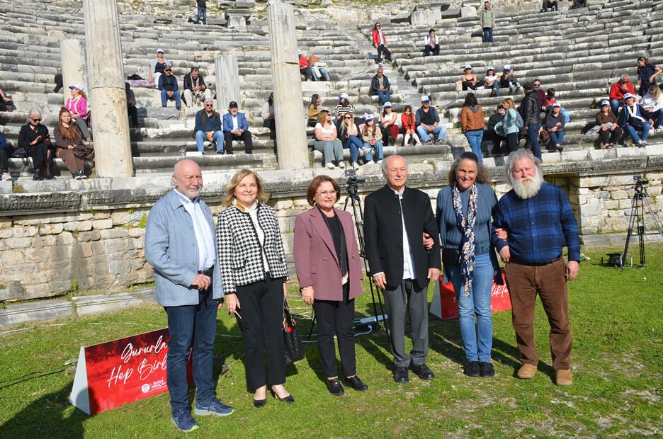 Thalesin Sehri Milette Matematik Ve Umut Konusuldu 647221 1F9502Cfb55D221C10C3674E6Ea4De98