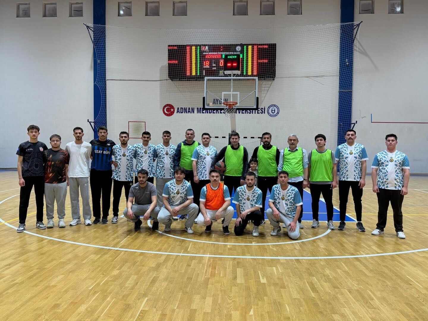 Ulku Ocaklari Genel Baskani Aydinda Basketbol Oynadi 647540 40C85B1941Ead45442Bd4C8E32B87Ab0