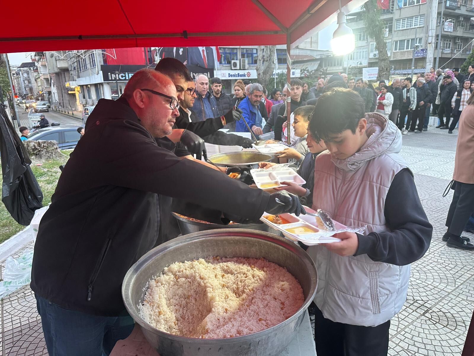 Ulku Ocaklari Incirliovayi Iftar Sofrasinda Bulusturdu 648082 B478B2D7Db4E48Eb5C60Aa0A18277892