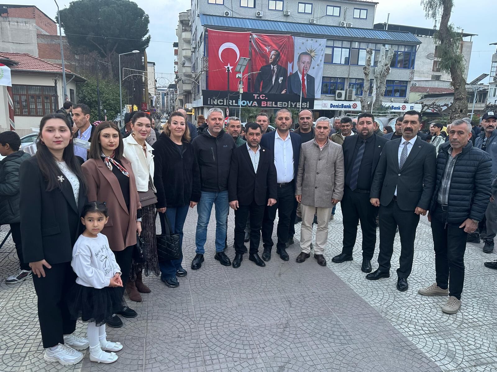 Ulku Ocaklari Incirliovayi Iftar Sofrasinda Bulusturdu 648082 B580Bd7D6D42B569020D9Aae64D19698