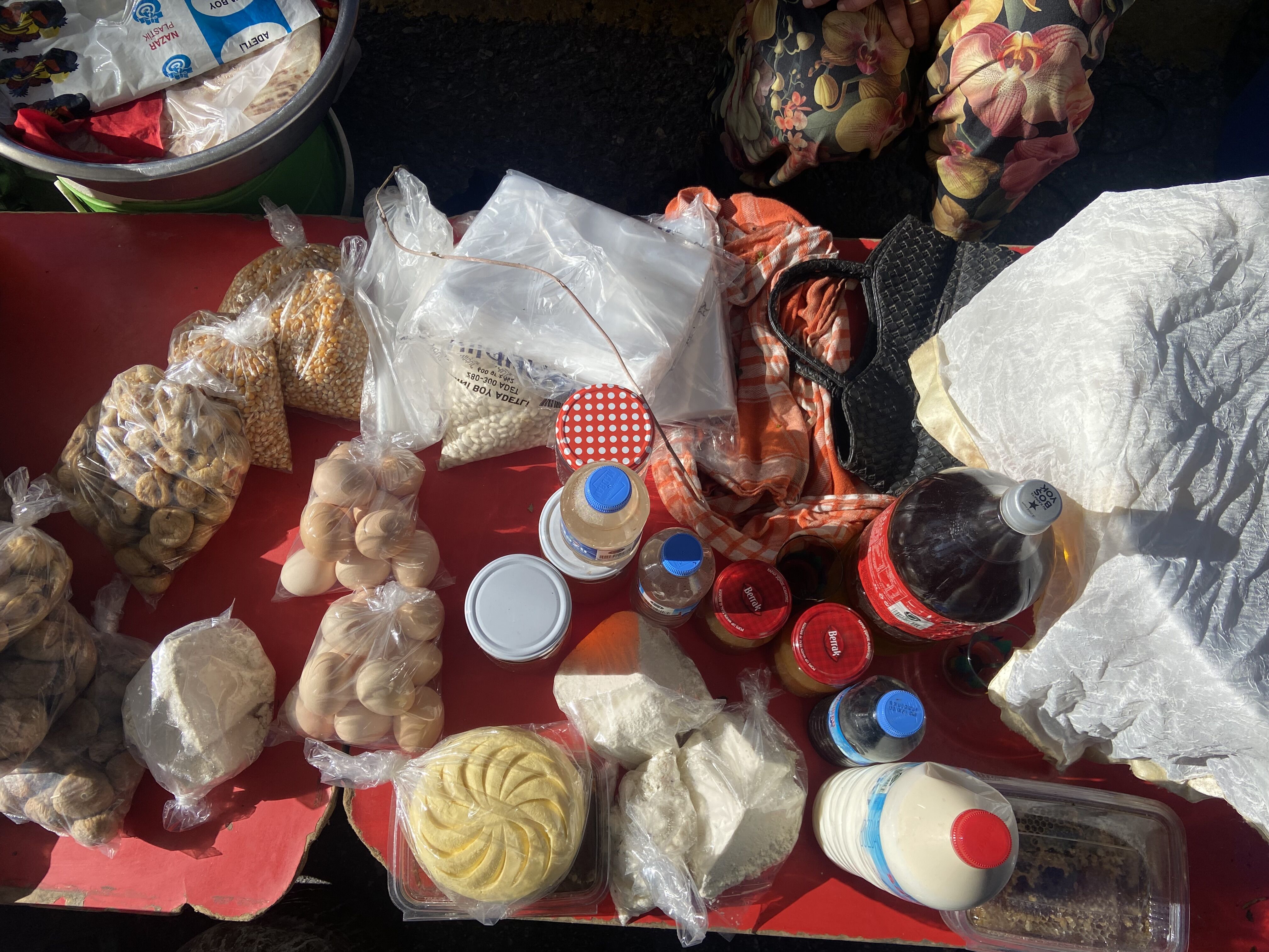 Urunleri Kadar Gulusu De Dogal Olan Kadin Nurgul Balli 645375 Ab130450F5D8A9D178F433B2Cc0Ff030