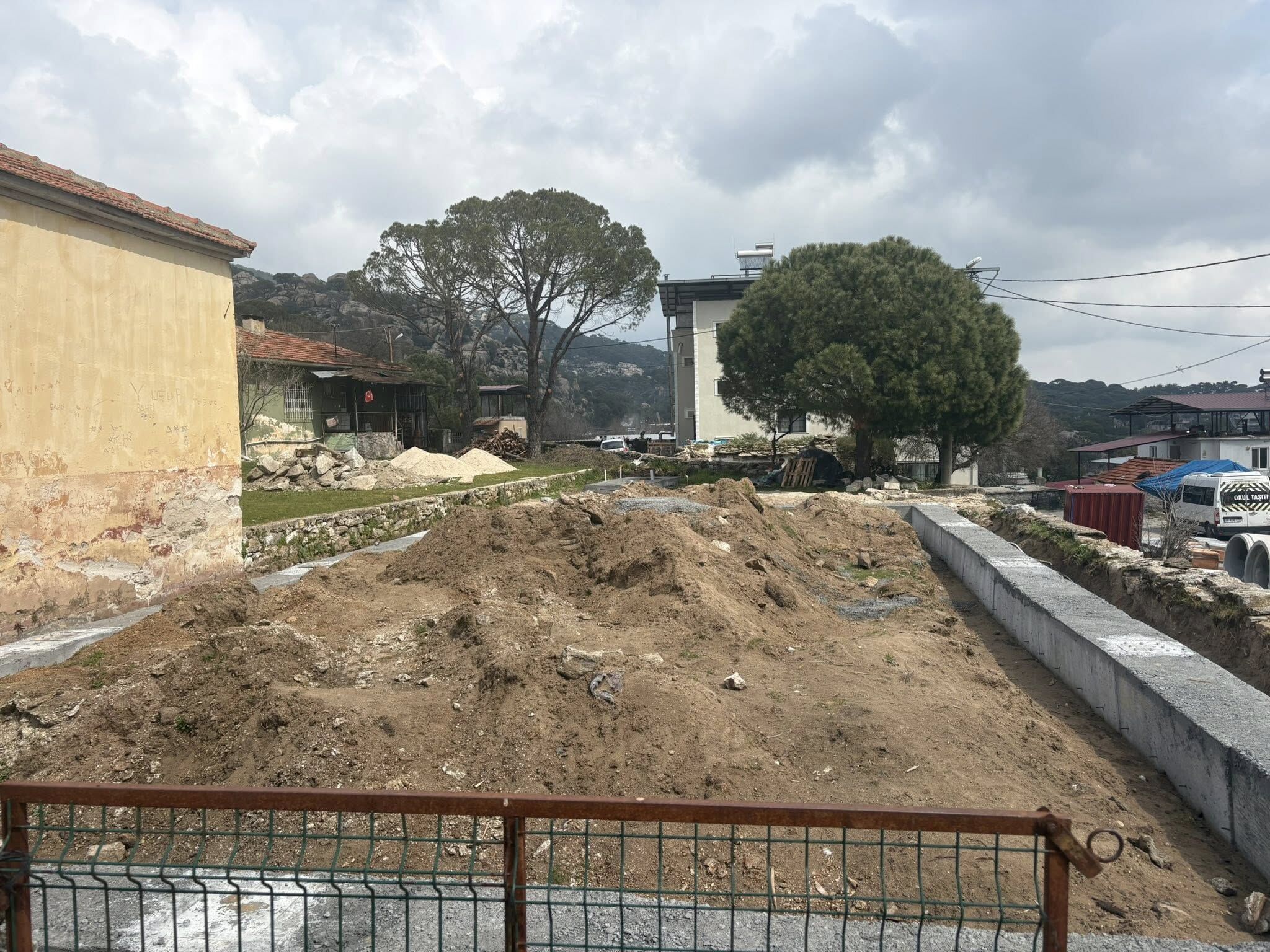 Yatirimlarin Takipcisi Oldular 649562 B27B78E39Ab2B9C68644Ddef88E263Ce