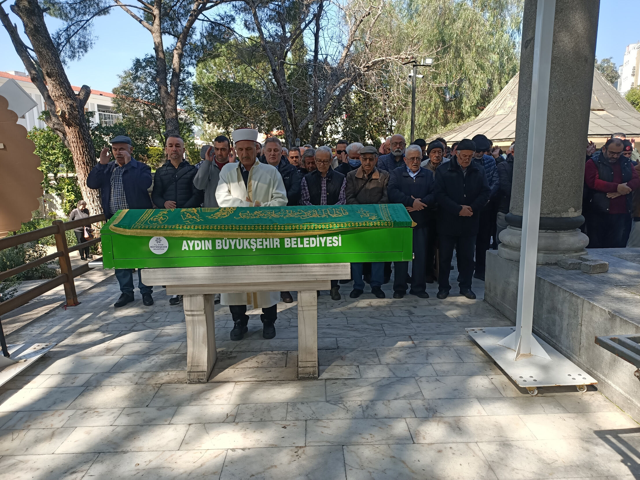 Yazar Ercument Koybasina Veda 644215 7C14E266F8F1Eea5Cd0Fcdb010Dc092E